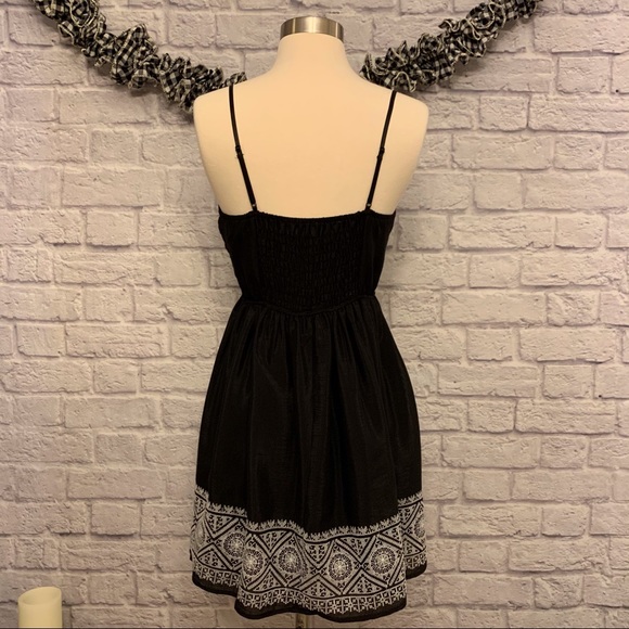 Three Pink Hearts Embroidered Lined Dress - Picture 8 of 11